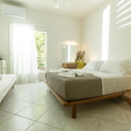 Mondrian Гостевой дом