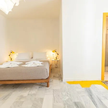 Mondrian ゲストハウス 3*