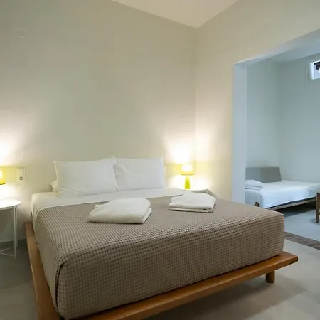 Mondrian 3* スキアトスタウン