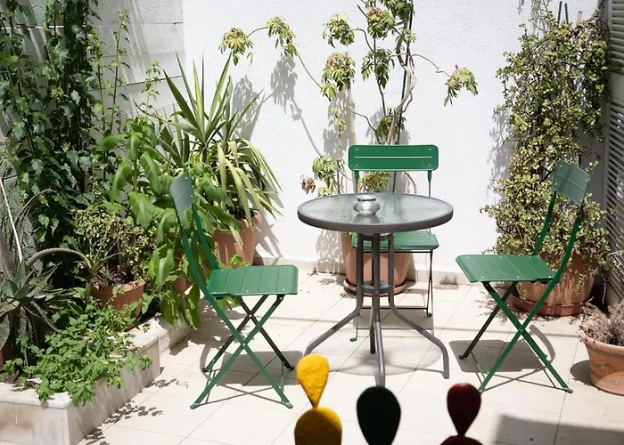 Mondrian Guest house